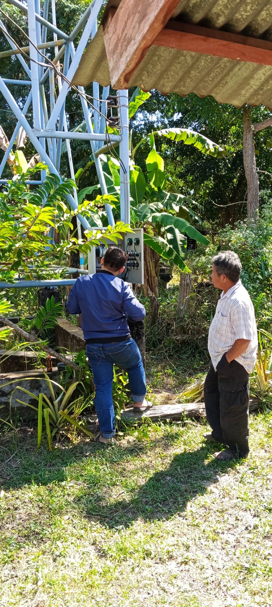 วันอังคารที่ 23 ธันวาคม 2568 เจ้าหน้าที่องค์การบริหารส่วนตำบลห้วยข่า ได้ออกปฏิบัติหน้าที่ซ่อมแซม/ซ่อมบำรุงระบบประปาหมู่บ้าน เพื่อแก้ปัญหาและบรรเทาความเดือดร้อนของประชาชนในเขตพื้นที่ตำบลห้วยข่า