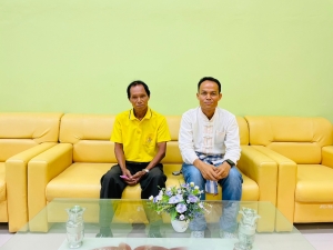 วันพฤหัสบดีที่ 18 เมษายน 2567 นายหงษ์ สุวะจี รองนายกองค์การบริหารส่วนตำบลห้วยข่า พนักงานส่วนตำบลและพนักงานจ้างขององค์การบริหารส่วนตำบลห้วยข่า ร่วมประชุม เพื่อปรึกษาหารือและรับมอบนโยบายข้อราชการต่างๆเกี่ยวกับการปฏิบัติงาน