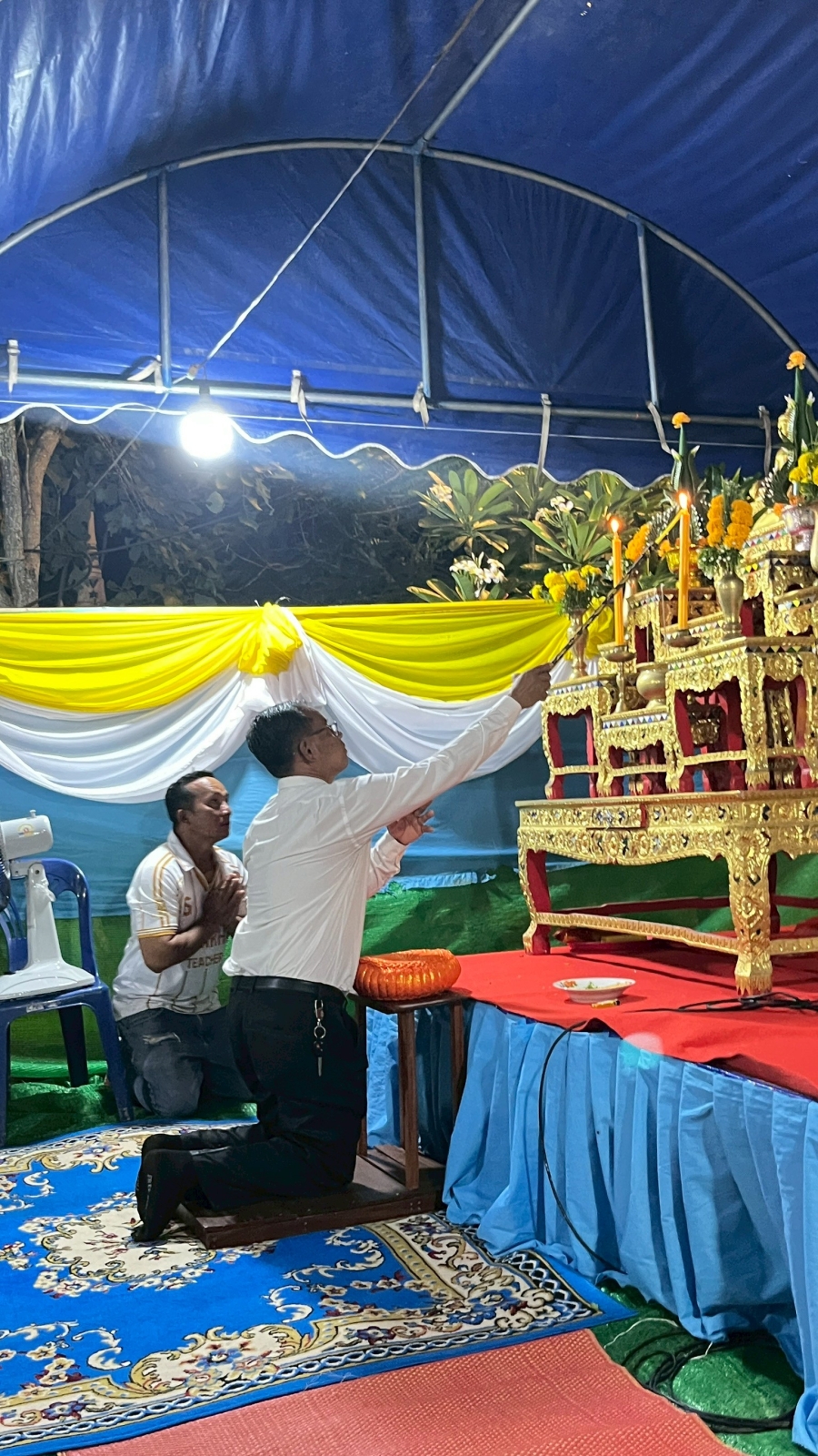 วันจันทร์ที่ 8 มิถุนายน 2569 นายสมาน ต้นเกษ นายกองค์การบริหารส่วนตำบลห้วยข่า พร้อมคณะผู้บริหาร พนักงานส่วนตำบลและพนักงานจ้างขององค์การบริหารส่วนตำบลห้วยข่า ร่วมเป็นเจ้าภาพสวดพระอภิธรรมและฟังสวดพระอภิธรรมงานฌาปนกิจ พระอธิการผาง ฐิตวโร (สรสา)